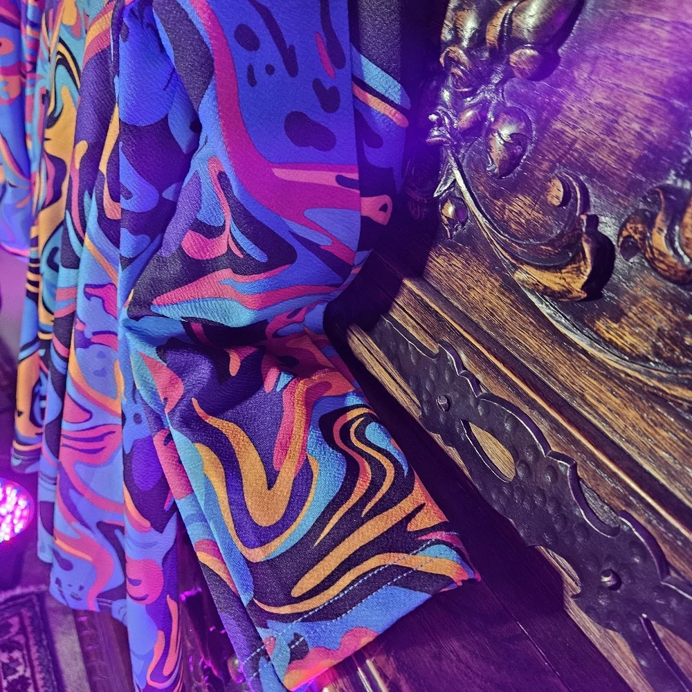 Colorful Abstract Blazer - Picture 4 of 7